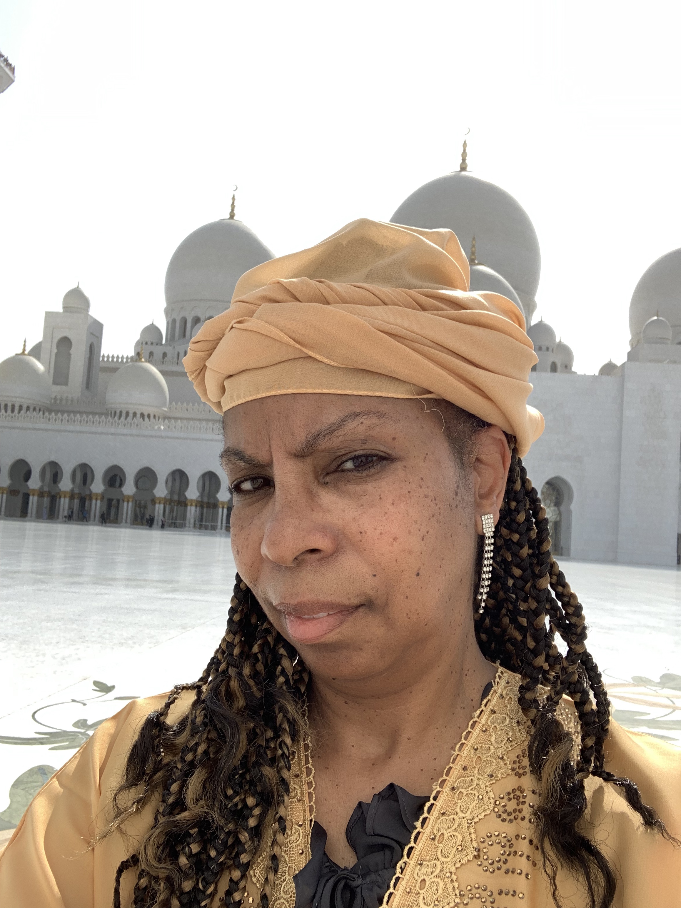 Four women at the Aswan Dam
